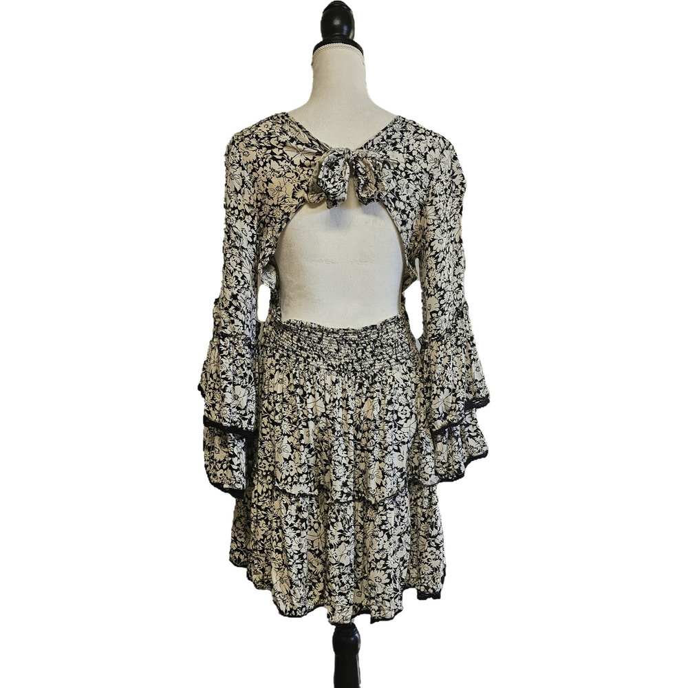Free People Kristall Mini Dress Size M Open Back Bell Sleeves Tiered Whimsigoth - Picture 5 of 9